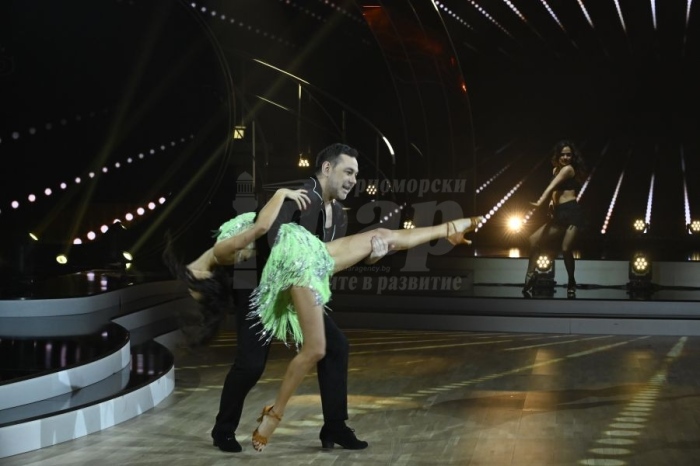  Свилен и Йовита се сбогуваха с „Dancing Stars“ след латино фиеста