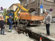 Продължават  ремонтите на улиците в историческия център на Бургас