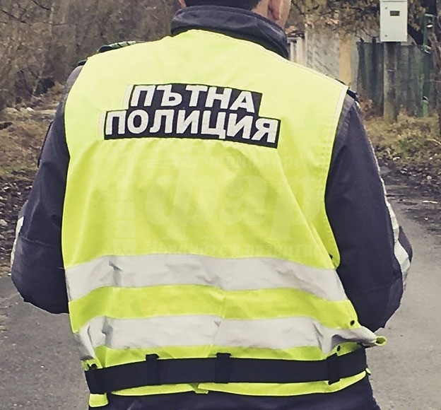 Пиян се метна на мотора си, хванаха го
