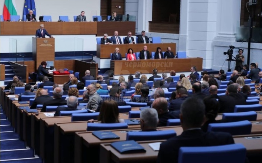 След два опита: Депутатите не избраха председател на НС, ще опитат отново утре
