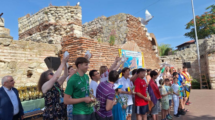 Млади математици мериха сили в Несебър