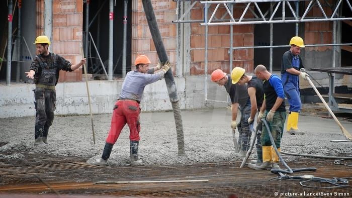 Ударно се внасят работници от чужбина