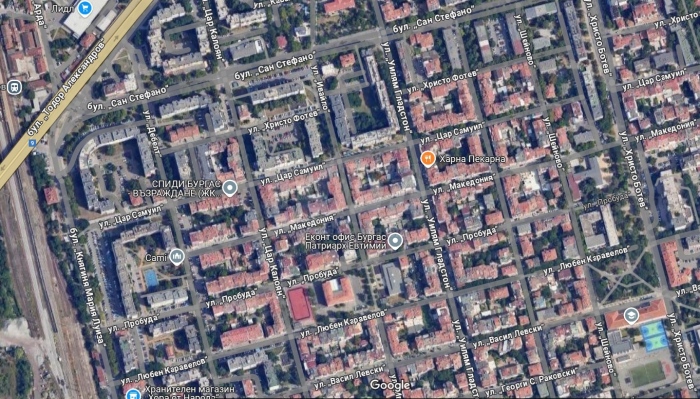 Живеете в новите зони на платеното паркирне? Вече може да си закупите стикер