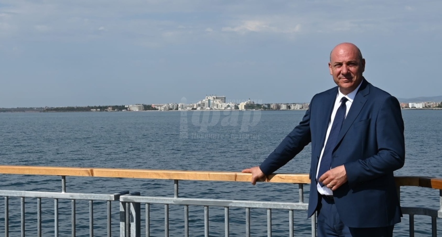 Кметът на Поморие удължи почивните дни на учениците
