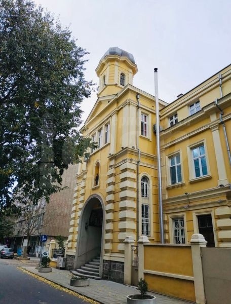 Католическата общност в Бургаско скърби за папа Франциск – 30-минутен камбанен звън в негова памет