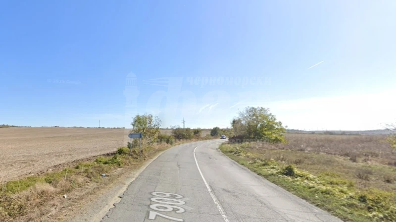Започва авариен ремонт на пътя до Горно Езерово, жители излизат на протест заради разбития участък 