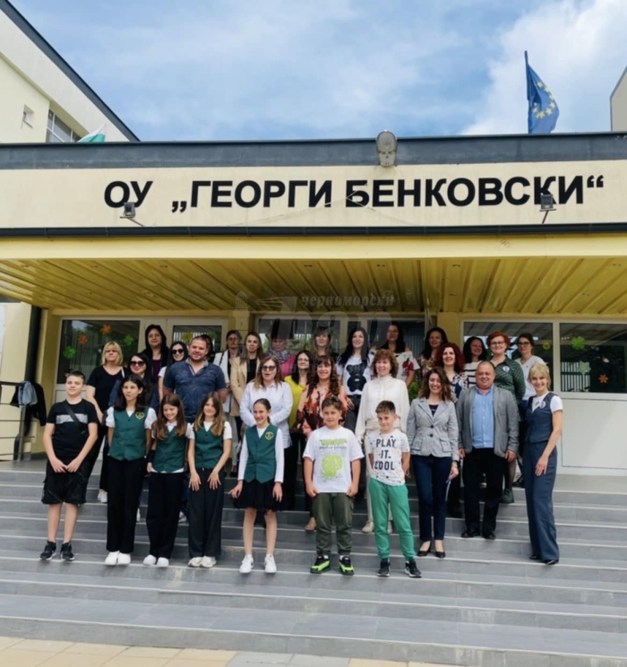  ОУ “Георги Бенковски”- Бургас споделя добри иновационни   практики със свои партньори по НП “Иновации в действие”