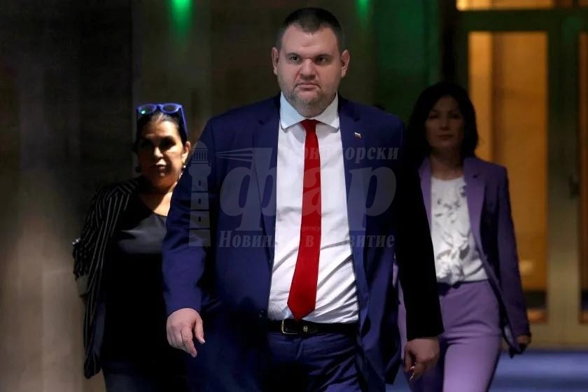 Пеевски очаква 4-годишна управленческа програма, иска повече правомощия за КЗК и КЗП
