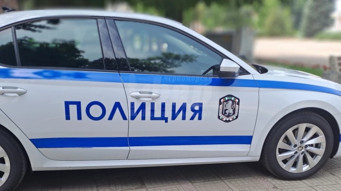 Трима криминално проявени изгоряха заради дрога в Бургаско