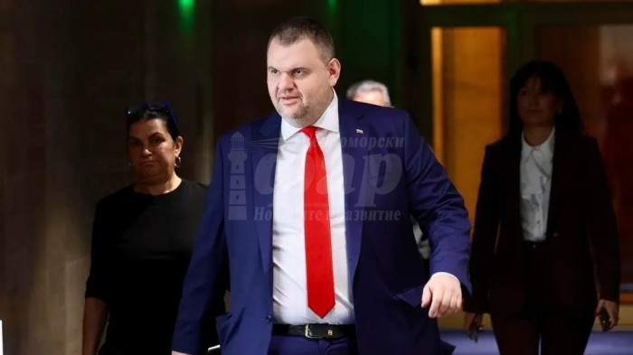 Пеевски: Без субсидия и офиси за партии, чиито лидери са с обвинения по НК