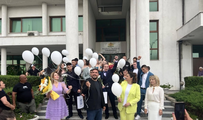 Приморско изпрати своите абитуриенти 