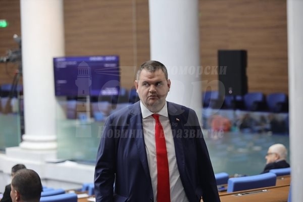 Делян Пеевски: Няма изненада, Чакъров направи правилното и напусна файтона на тези номади