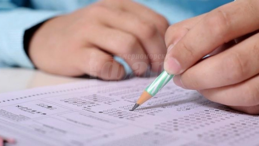 Излязоха отговорите на малката матура по Български език и литература