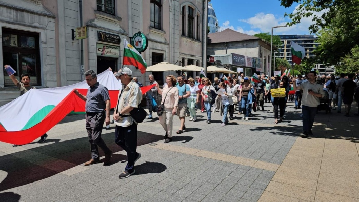Протест блокира улиците „Христо Ботев“ и „Сан Стефано“ довечера