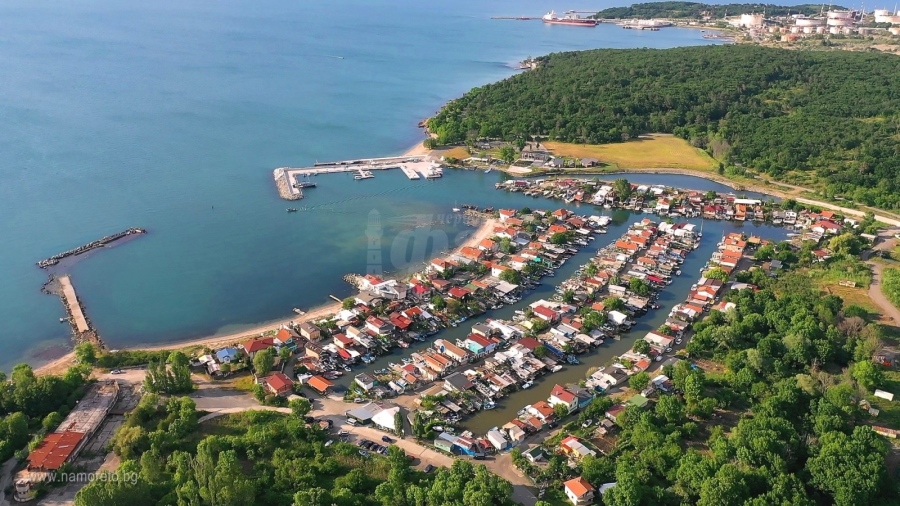 Утре достъпът до \