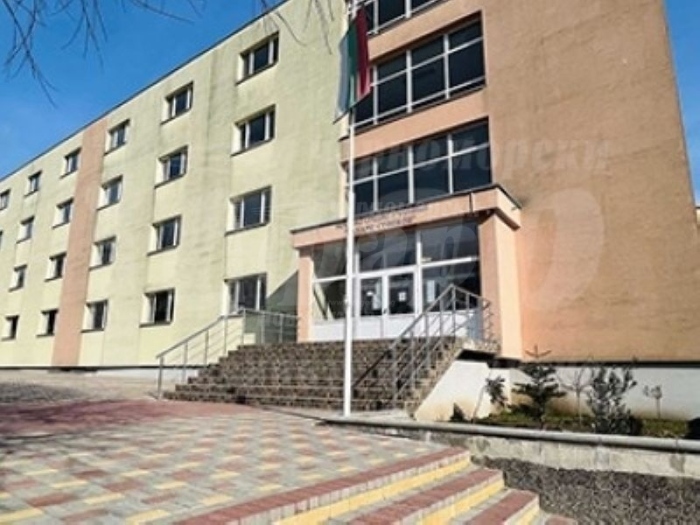 Битката за „Вечерното“ отива на ново ниво
