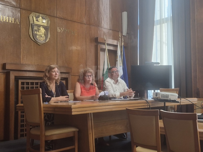 Община Бургас представи 14 проекта в обществено обсъждане