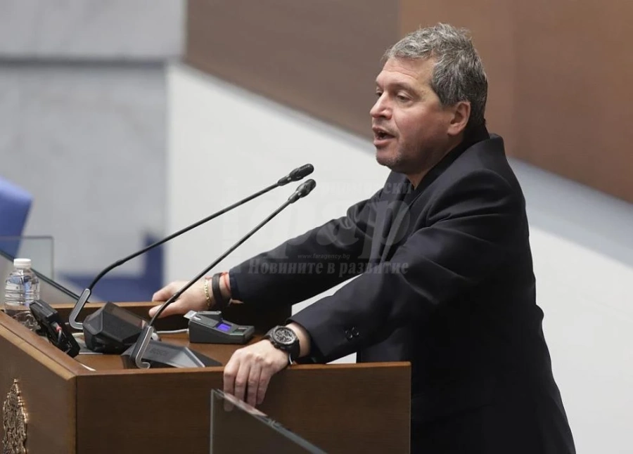 Тошко Йорданов: Не е нормално специализантът да получава повече пари от обучаващия го специалист