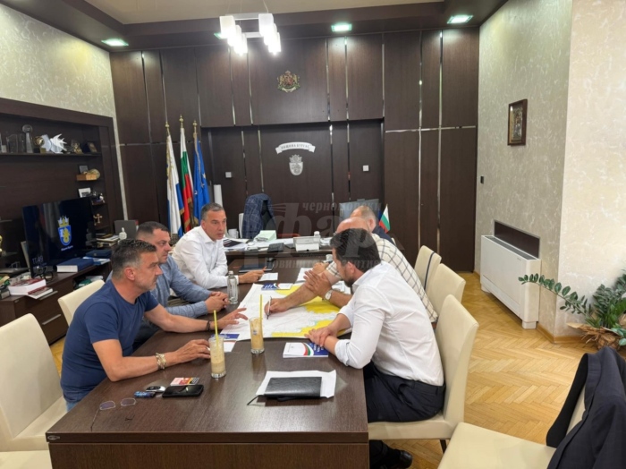 Танкери няма да чакат на рейд на 35 км от брега на Бургас 