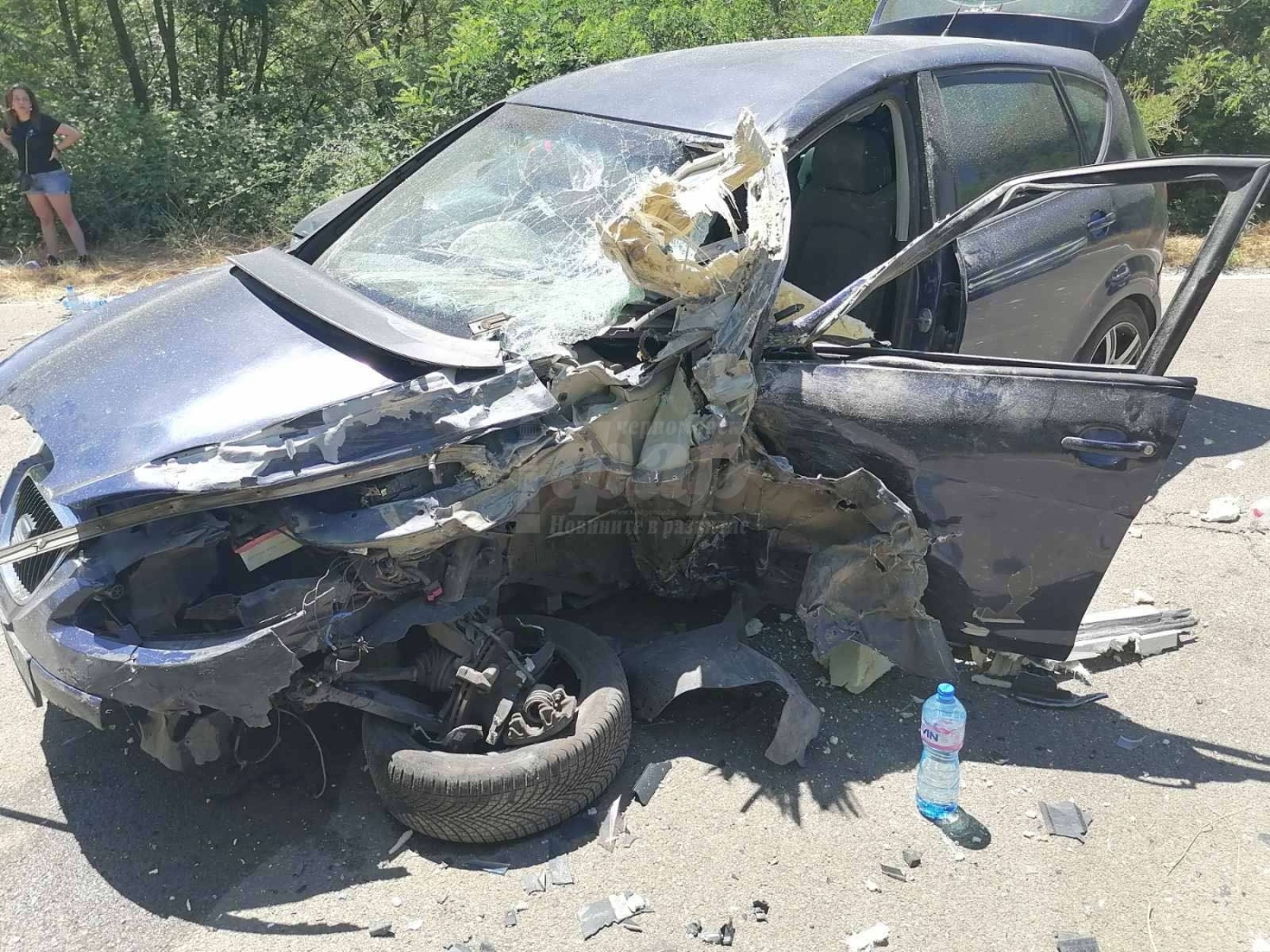 Катастрофа край Аркутино затвори пътя между Приморско и Созопол, баща и двете му деца са в болница