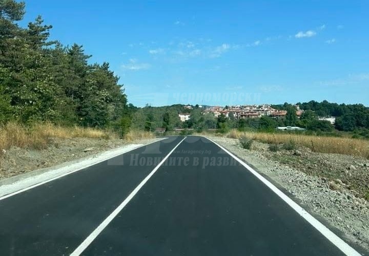 Нов път Царево-Арапя-Оазис-Лозенец обслужва трафика в района