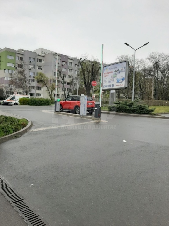 В „Славейков“ поискаха преференциално паркиране