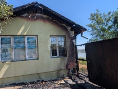 Пожар в укритие за наблюдение на птици на Атанасовското езеро 