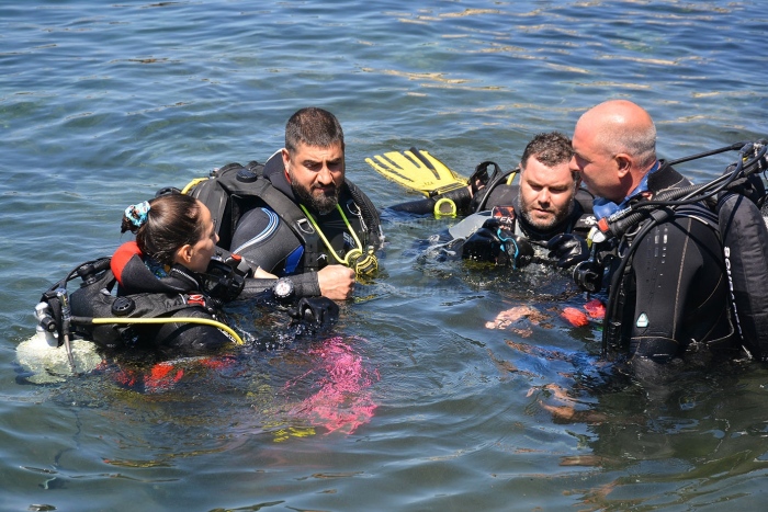 Бургаски водолази се гмурнаха до останки от древно корабокрушение край Китен