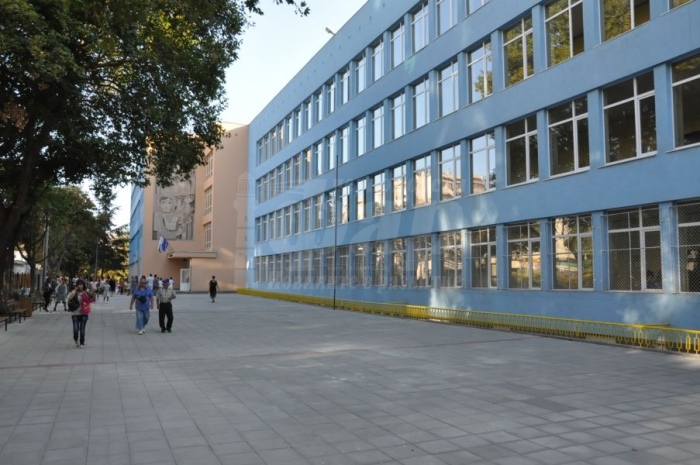 Все по-малко учители искат да стават директори