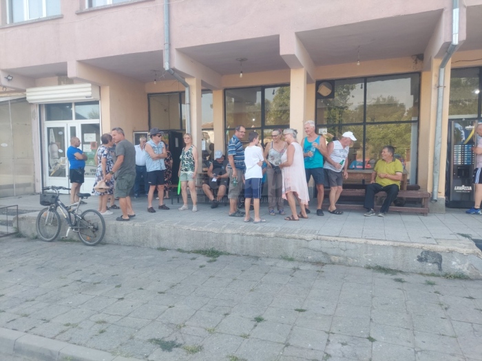 След гласуване: Жителите на село Светлина отхвърлиха изграждането на фотоволтаичен парк