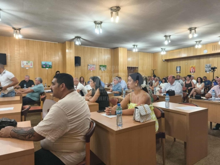 Областният управител върна решението за фотоволтаиците в Дюлево