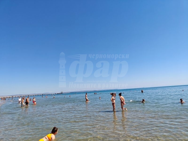 Слънчева и топла неделя с облаци следобед, температурите – между 26 и 31° 