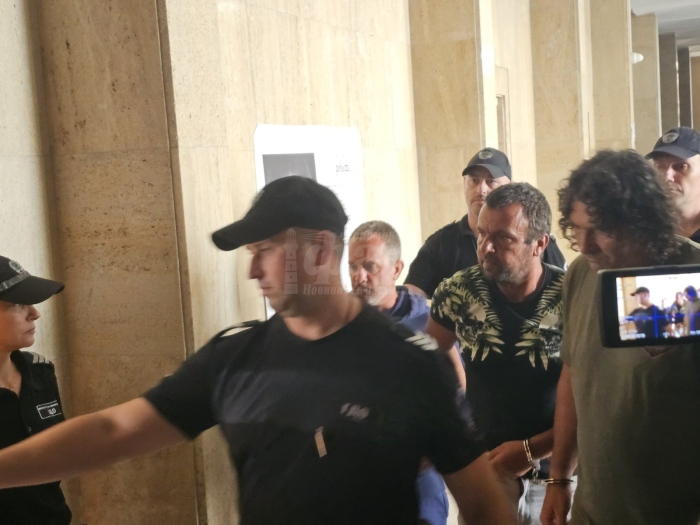Обвиняемите за смъртта на 8-годишния Иван протестират мерките си