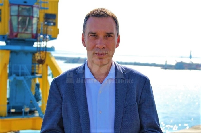 Димитър Николов: „Честит Ден на Съединението, бургазлии“