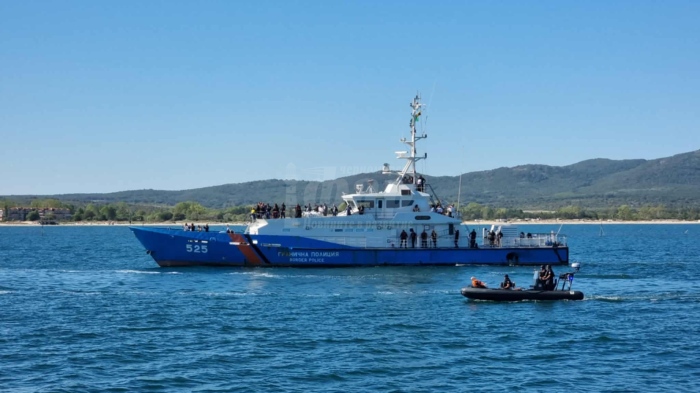 Гранична полиция с мащабно учение край Созопол, задържаха кораб-нарушител