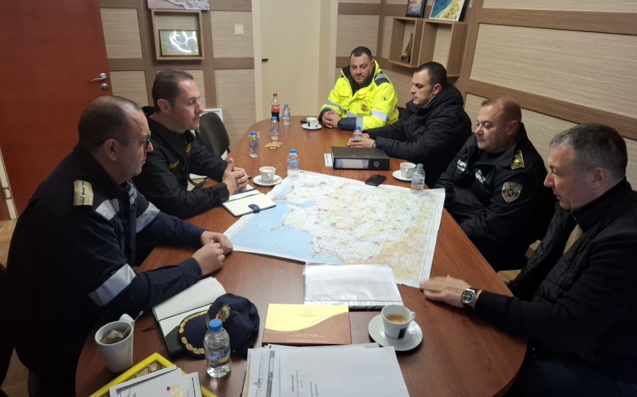 Тежка техника влиза в „Елените“, започва поетапното разчистване