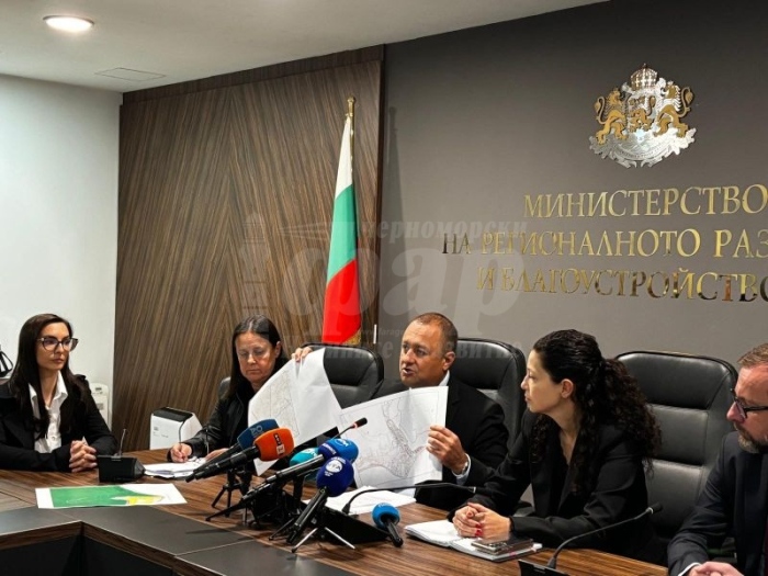 Регионалният министър: В \