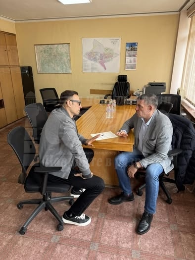 Пистолет в колата: МВР глоби Бербатов за неправилно съхранение на оръжието му 