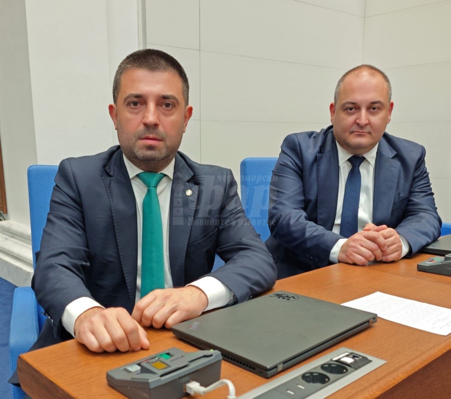 Бургас под обгазяване близо 2 години: „Възраждане“ ще работи за реални действия