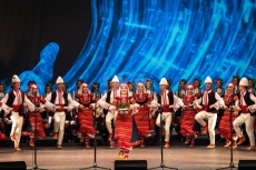 Ансамбъл „Тракия“ представя в Бургас премиерата на спектакъла „Край Марица“