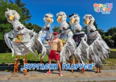 Улица вместо сцена 
