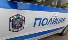 Скандал в къмпинг край Созопол завърши с удар с чук по автомобил и арест