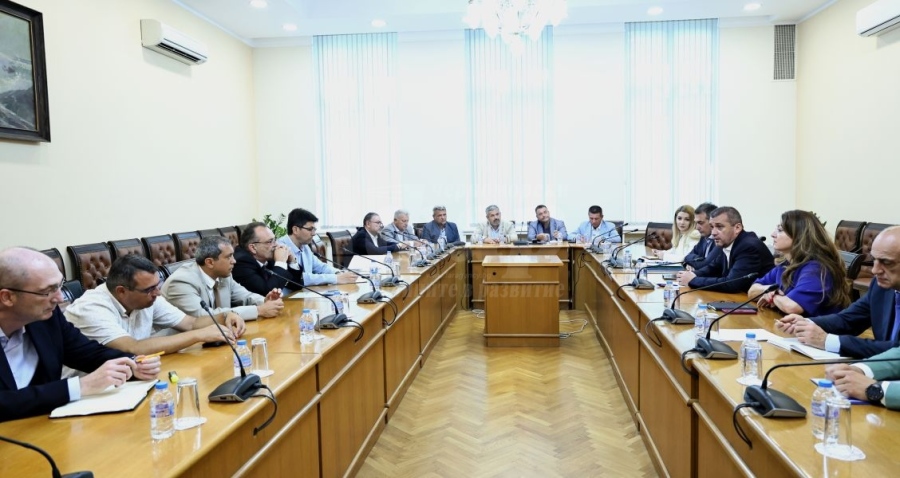 България поставя пред Турция въпроса за увеличените такси за преминаване през Босфора