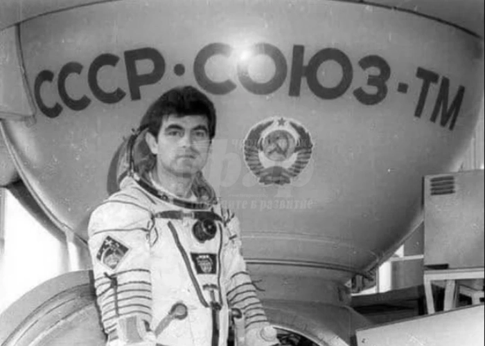 Почина генерал-майор Александър Александров – вторият българин, излетял в Космоса 